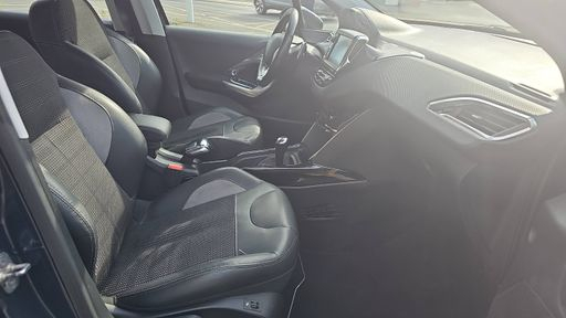 Peugeot 2008 1.2 PureTech 82 EAT6 - Active – 2017 – 151891 km – Essence – Boîte Automatique — photo 18