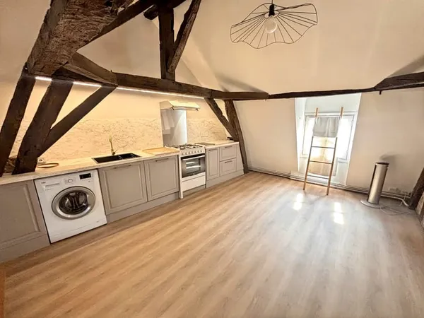 STUDIO 49m² à BERGERAC