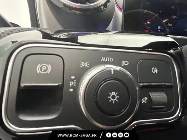 Mercedes Cla 250 e amg line — photo 18