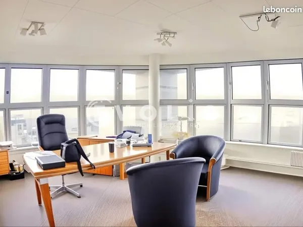 Bureaux 217 m²