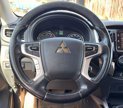 Mitsubishi L200 2.4 DI-D 181 4WD - Intense Connect – 2018 – 165157 km – Diesel – Boîte Manuelle — photo 40