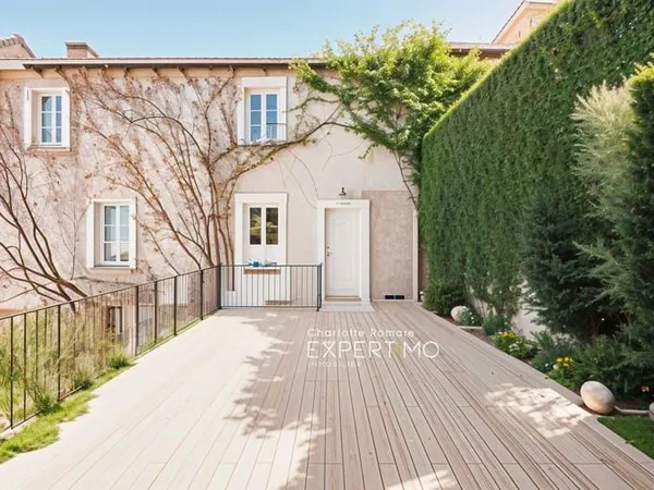 Maison 10 pièces 252 m²