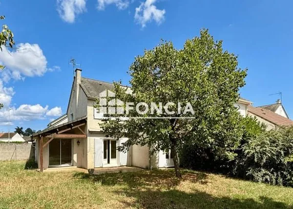 MAISON FAMILIALE - PROCHE COMMERCE et ECOLES