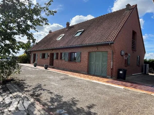 Maison 8 pièces 245 m²