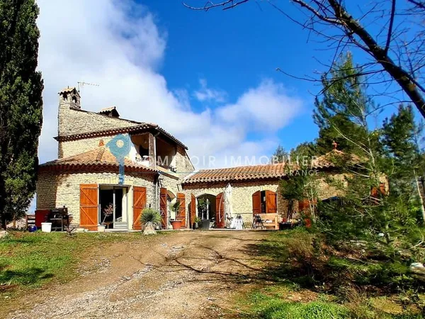 DEPT 13 - Orgon - maison doublée en pierre 4 chambres avec g