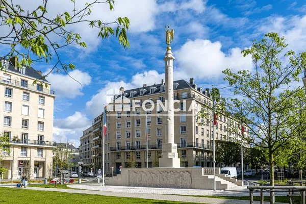 Local 225 m²