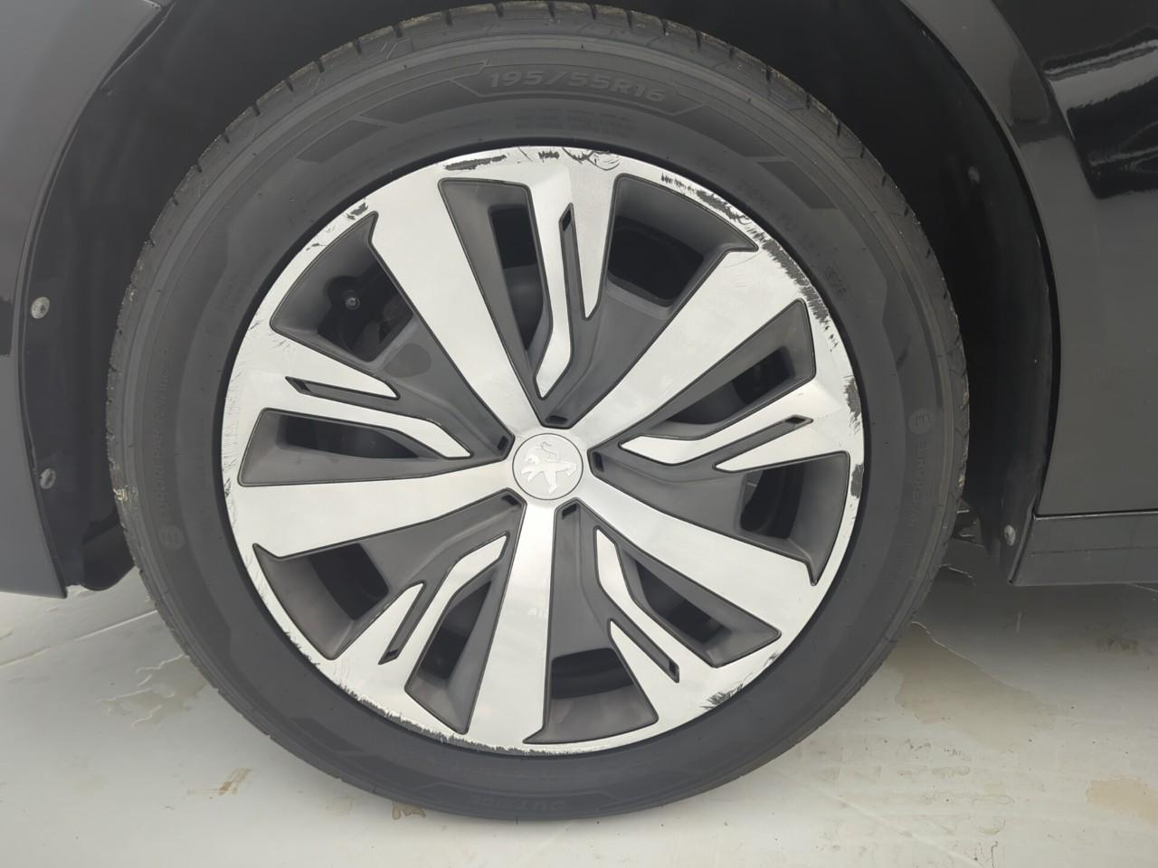 Peugeot 208 puretech 100 s&s bvm6 active — photo 30