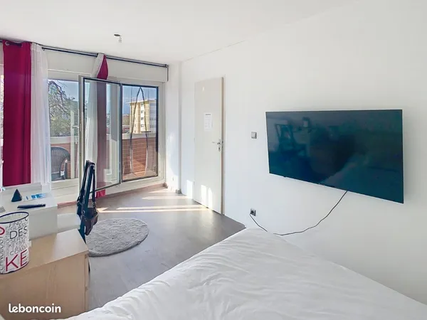 🏡 Chambre disponible en colocation premium - Annemasse