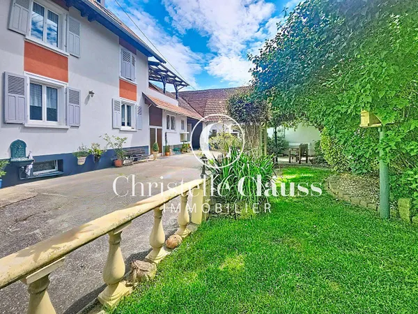 Maison 9 pièces 219 m²