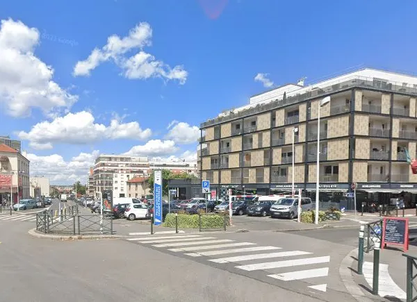 Boutique 405 m² NANTERRE