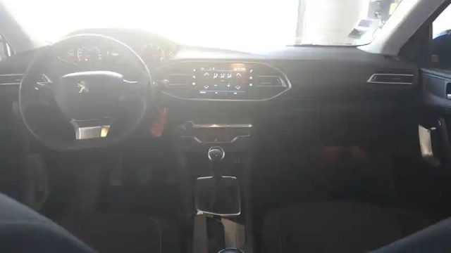 Peugeot 308 sw bluehdi 130ch s&amp;s bvm6 — photo 13