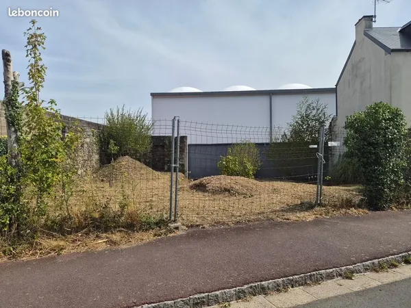 Terrain constructible 220 m² - Jardin Dior