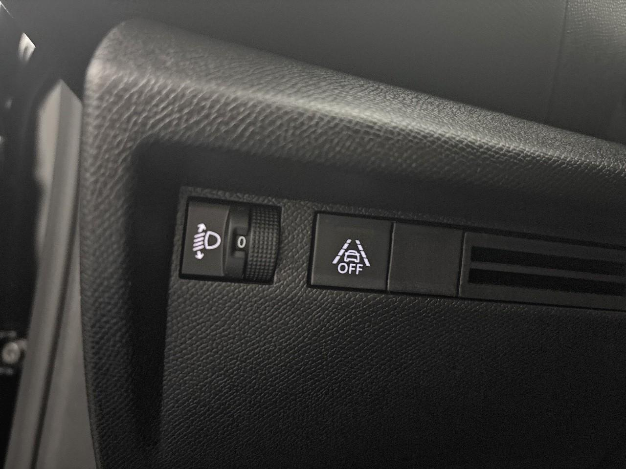 Citroën C4 hybride 136 e-dcs6 plus — photo 27