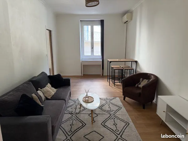 Location appartement T3 meublé BÉZIERS📍