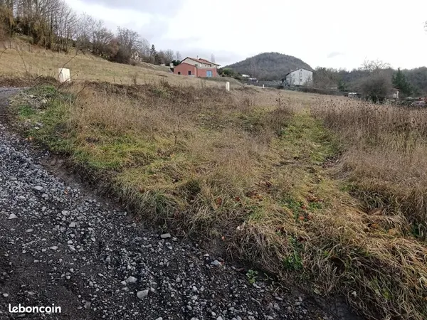 Terrain 658 m² Saint Germain Laprade
