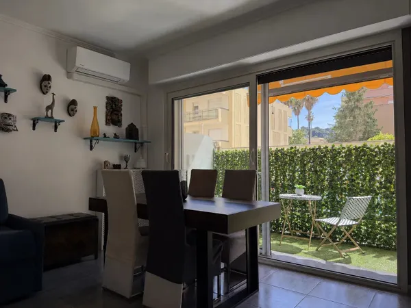 EXCLUSIVITÉ – ROQUEBRUNE-CAP-MARTIN QUARTIER DE LA PLAGE