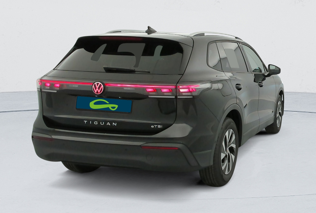 Volkswagen Tiguan — photo 5