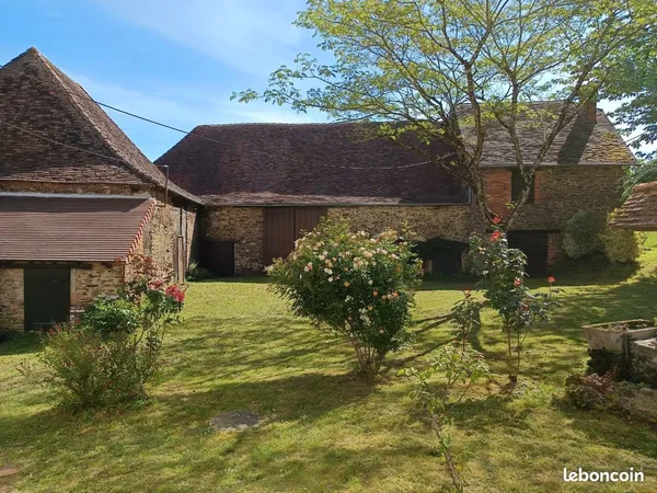 Belle propriété périgourdine avec maison de 175 m2 et ses dépendances