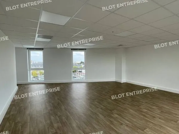 Bureaux 60 m²
