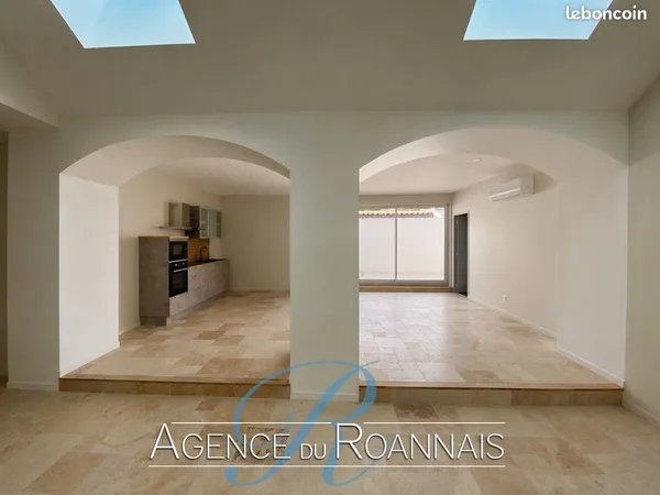 Loft/atelier/surface 6 pièces 208 m²