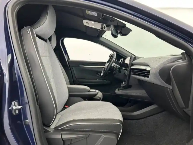 Renault Megane e-tech ev40 130ch standard charge — photo 76