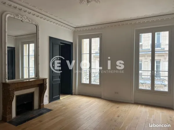 Bureaux 208 m²