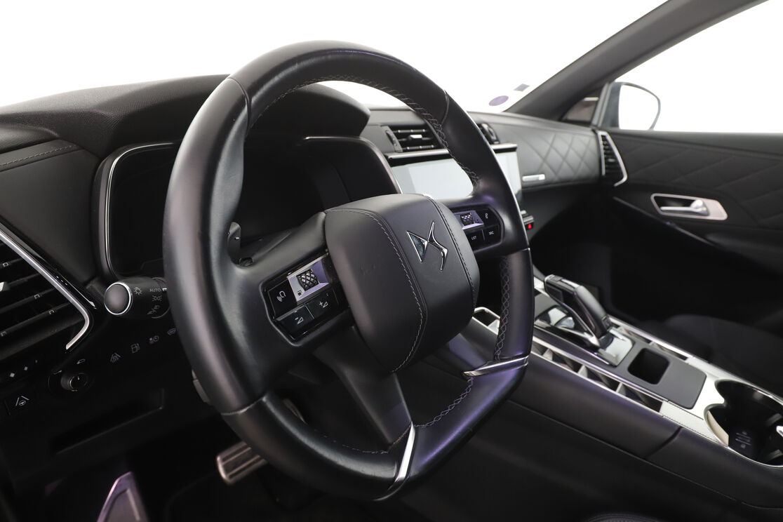 DS Automobiles DS7 Crossback 1.6 E-Tense 4x4 Ligne Noire Automatique — photo 10