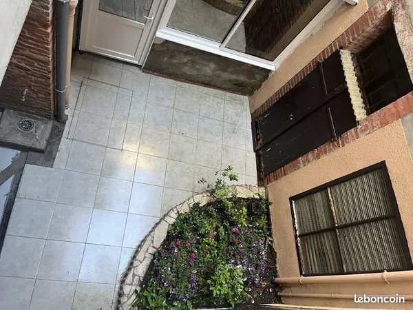 Immeuble 13 pièces 265 m²