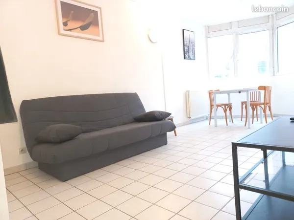 Studio 25m² + parking/vendu loué/centre Roissy en brie
