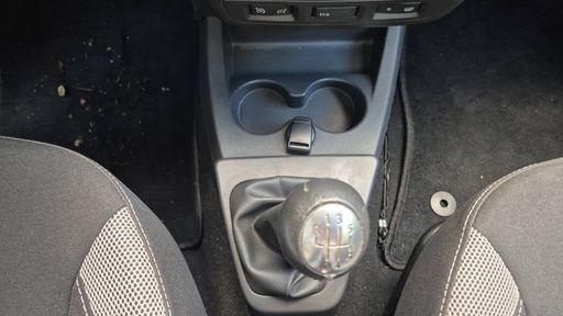 Dacia Dokker 1.3 TCe 130 - Stepway – 2019 – 39249 km – Essence – Boîte Manuelle — photo 18