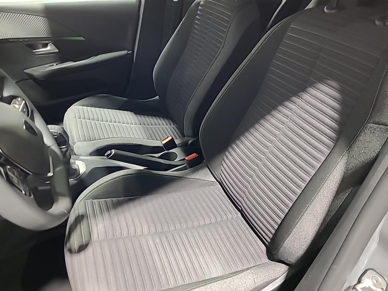 Peugeot 208 puretech 75 s&s bvm5 active — photo 10