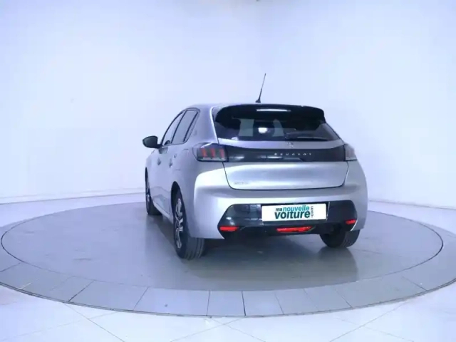Peugeot 208 puretech 100 s&amp;s eat8 — photo 7
