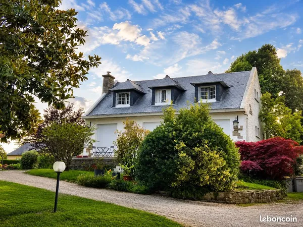 Maison familiale 6 ch. - jardin 2 000 m²