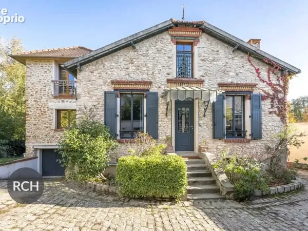 Neauphle-le-Vieux - Charmante maison en pierre dans un écrin de tranquillité