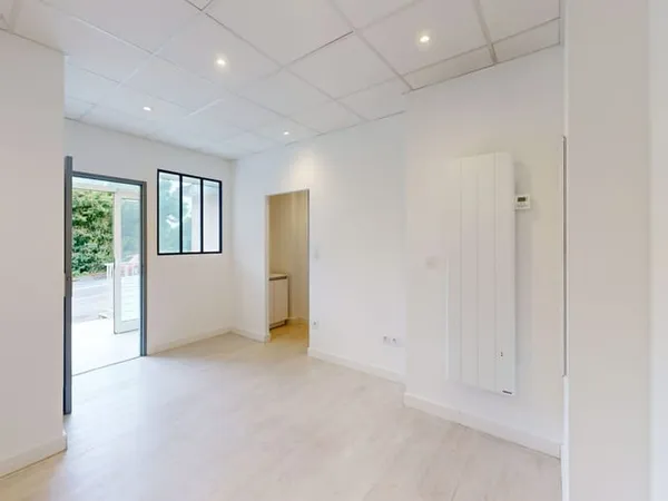 Local commercial 1 pièce 21 m²