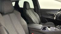 Peugeot 3008 HYBRID 225ch Allure Pack e-EAT8 — photo 15