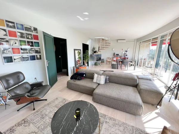 Duplex 6 pièces 141 m²