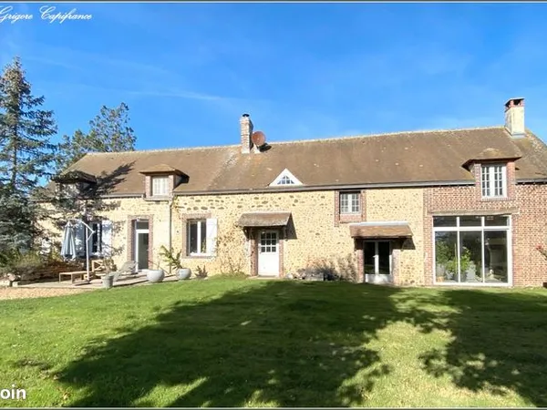 Maison 8 pièces 242 m²