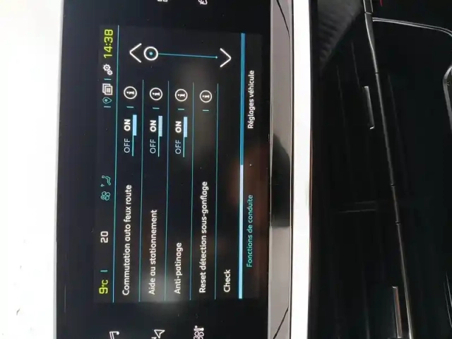 Peugeot 2008 electrique 136 ch — photo 42