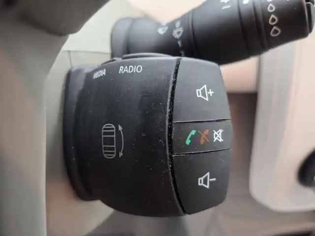 Renault Zoé zoe r90 — photo 36