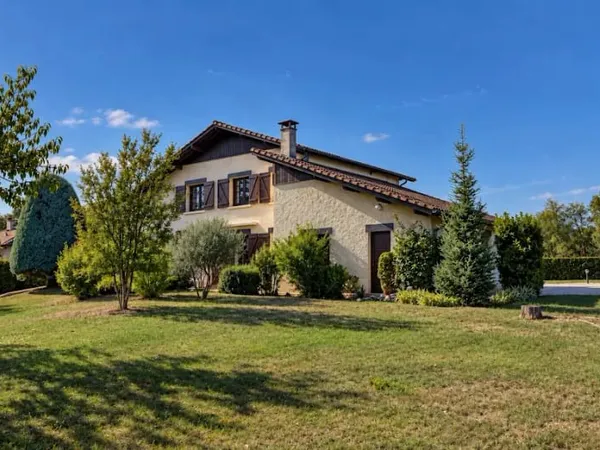Maison 8 pièces 185 m²