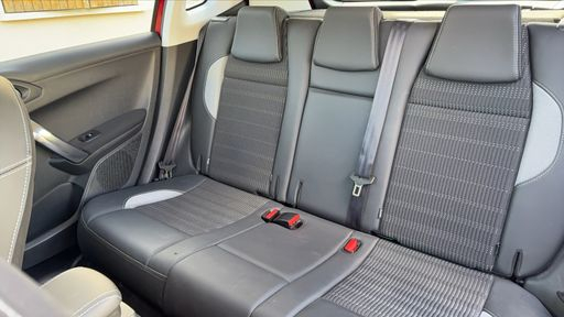 Peugeot 2008 1.2 PureTech 130 - Allure – 2018 – 66477 km – Essence – Boîte Manuelle — photo 22