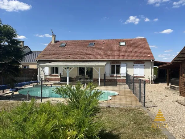 Maison 7 pièces 140 m²