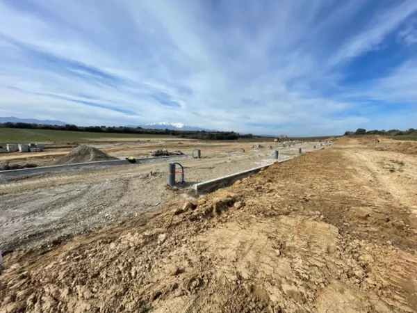 Terrain 600 m²