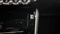Peugeot 2008 1.2 PureTech 130ch S&S GT EAT8 — photo 30
