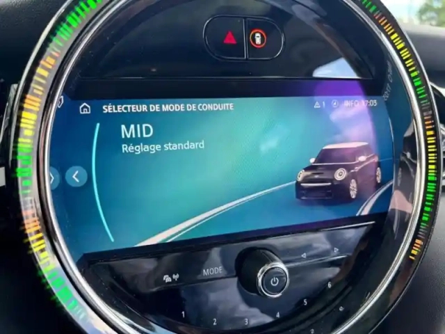 Mini Mini 5 portes cooper 136ch edition premium plus bva7 — photo 11