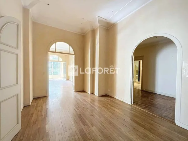 Appartement 7 pièces 333 m²
