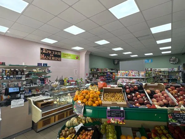 Fond de commerce + murs commerciaux
