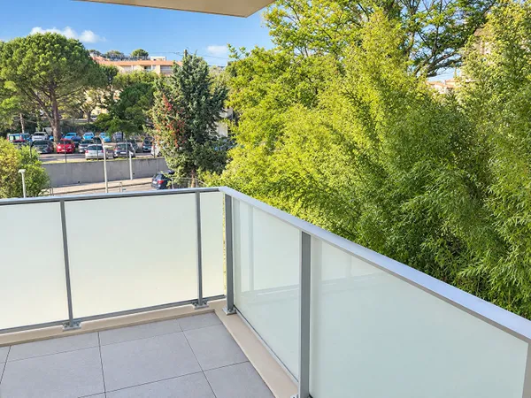À LOUER ? T2 NEUF AVEC TERRASSE ET STATIONNEMENT PRIVATIF ? AIX-EN-PROVENCE