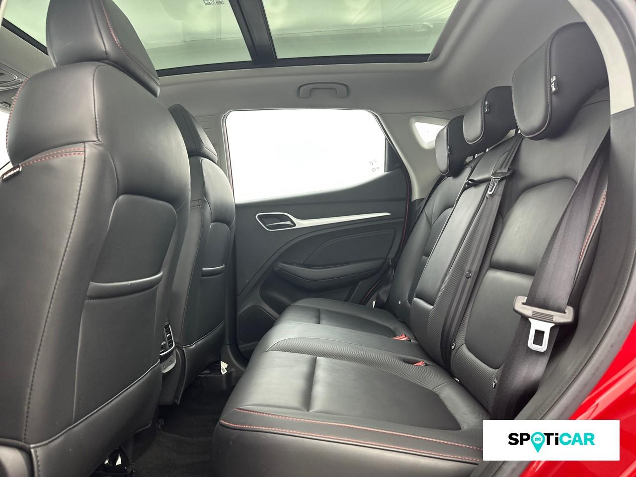 Mg Zs ev 156ch - 70kwh luxury — photo 10